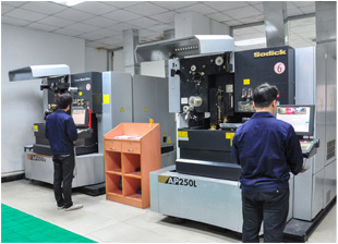 台进精密慢走丝线切割加工