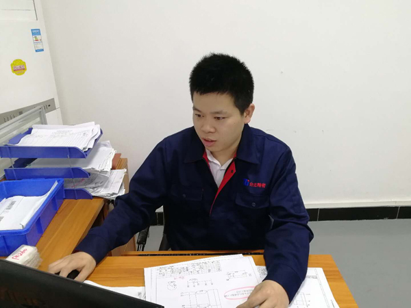 技术部 邹经理