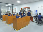 台进精密模具检测车间